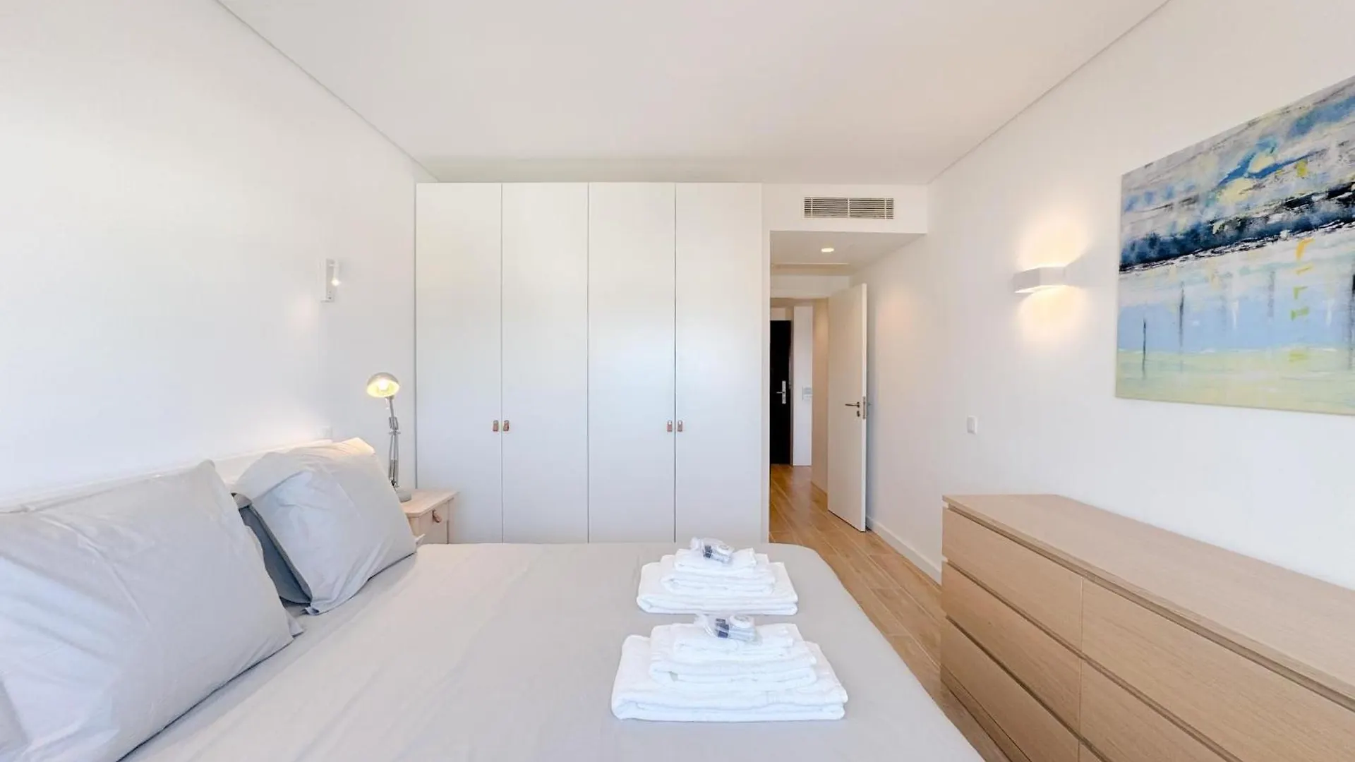 라고스 Modern Retreat By The Sea #1951 아파트 0*,